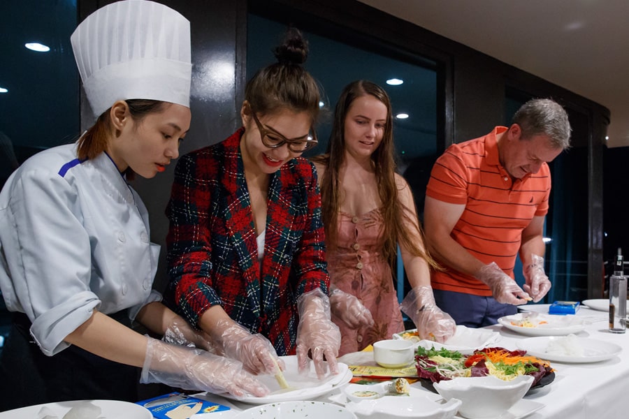 cooking class on scarlet pearl cruise