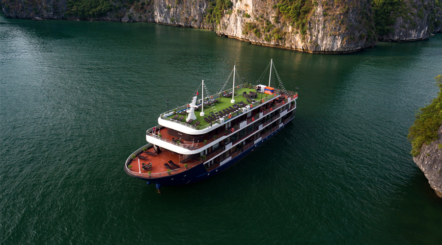 Overview of La Pandora Cruise Halong