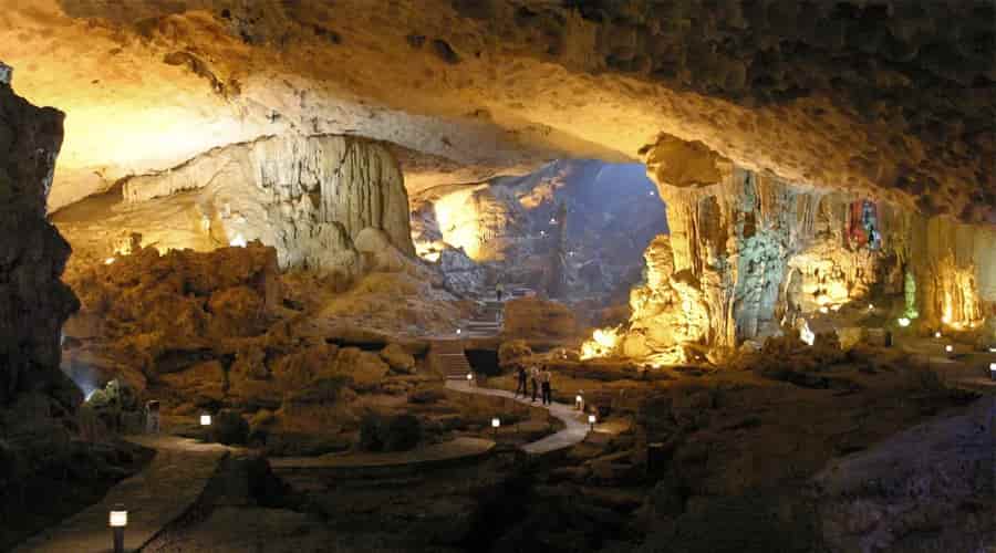 Sung Sot Cave in Halong Bay