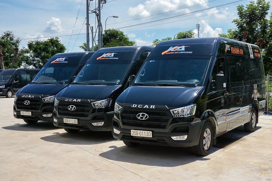 Limousine bus transfer Halong - Ninh Binh - Halong