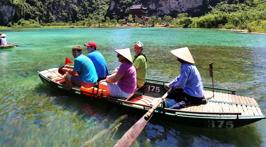 boat trip in Trang An