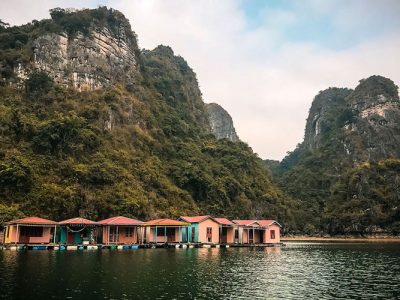 vung vieng floating village