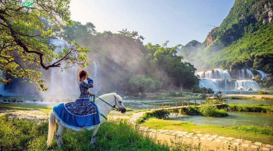 Tour Ban Gioc Water Fall 2 Days from Hanoi