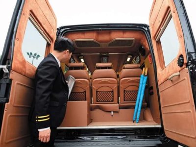Limousine van