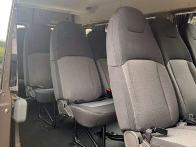 Minivan 16 seater car